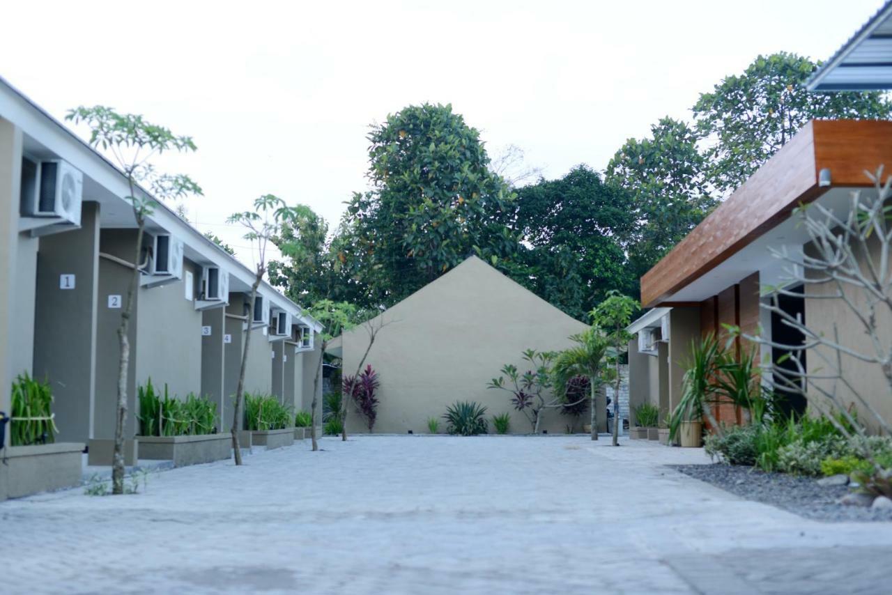 Reddoorz Syariah Plus Near Banyuwangi Airport Экстерьер фото