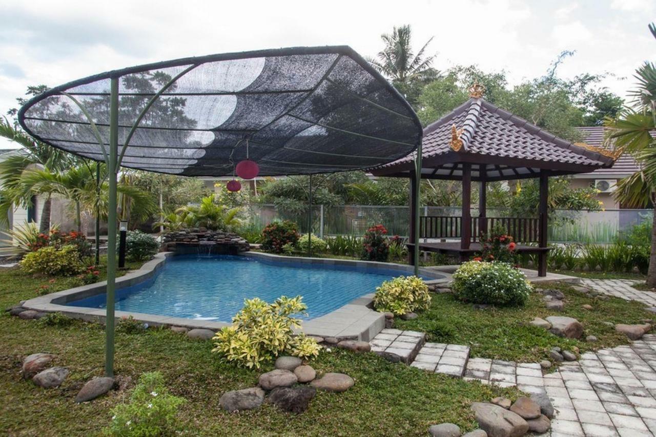 Reddoorz Syariah Plus Near Banyuwangi Airport Экстерьер фото